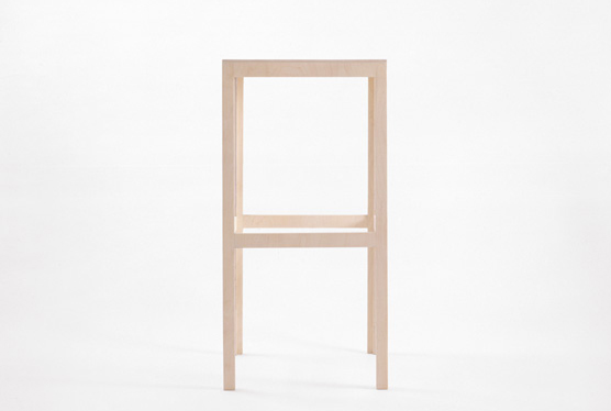 Table/designed by NISHIKAWA Katsuhito